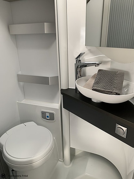 Adria Compact DL 60Y 12 of 22