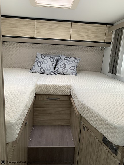 Adria Compact DL 60Y 15 of 22