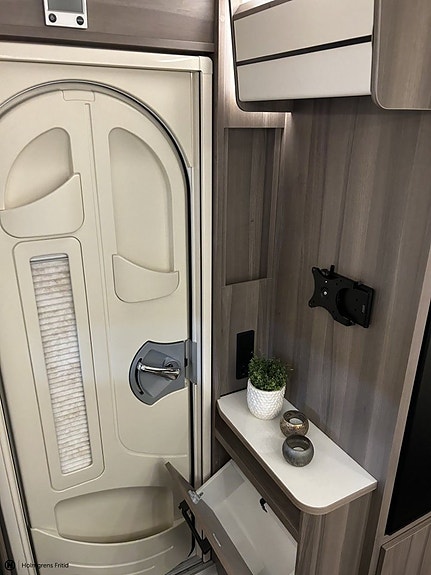 Kabe Estate 470 XL KS 16 of 17