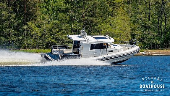 Paragon 31 Cabin | 2x Volvo Penta D4-320DPI 18 of 30