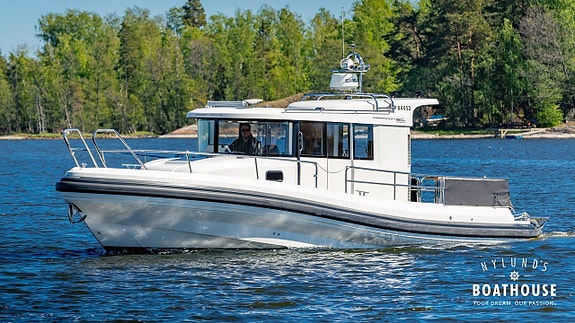 Paragon 31 Cabin | 2x Volvo Penta D4-320DPI 2 of 5