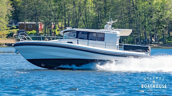 Paragon 31 Cabin | 2x Volvo Penta D4-320DPI 10 of 30
