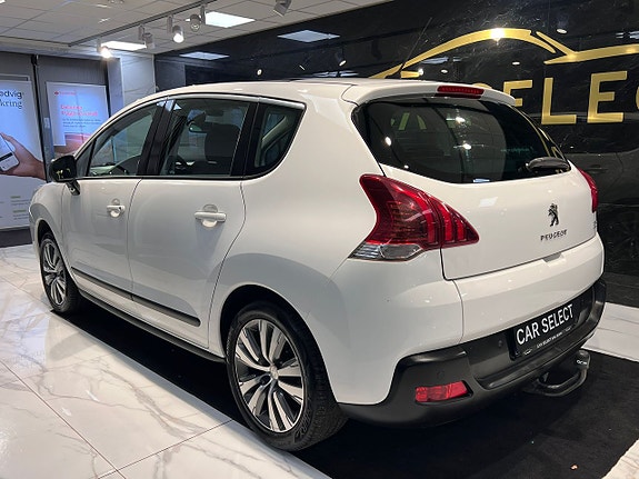 Peugeot 3008 3 of 5