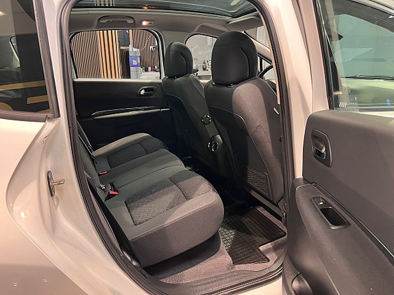 Peugeot 3008 14 of 21