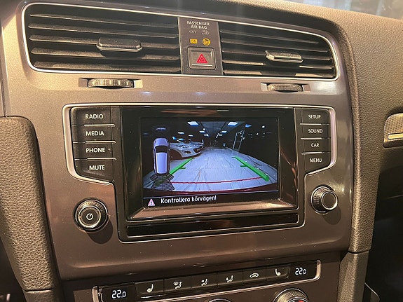 Volkswagen Golf Alltrack 13 of 25