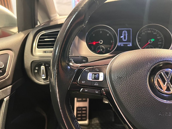 Volkswagen Golf Alltrack 11 of 25