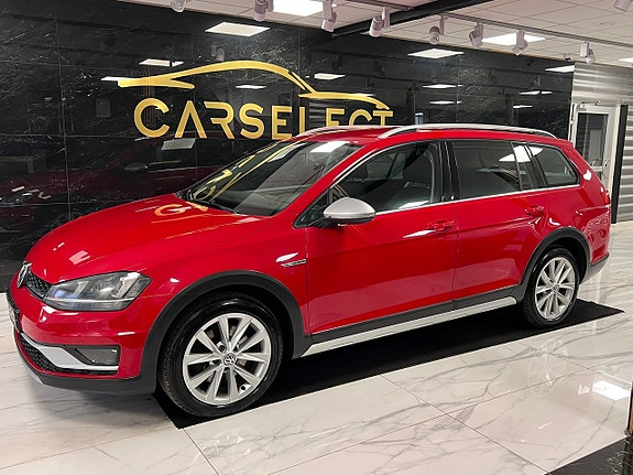 Volkswagen Golf Alltrack 2 of 25