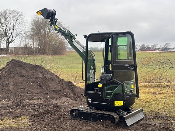 Grävmaskin 1800KG Briggs Stratton 13.5HP KAMPANJ 5 of 12