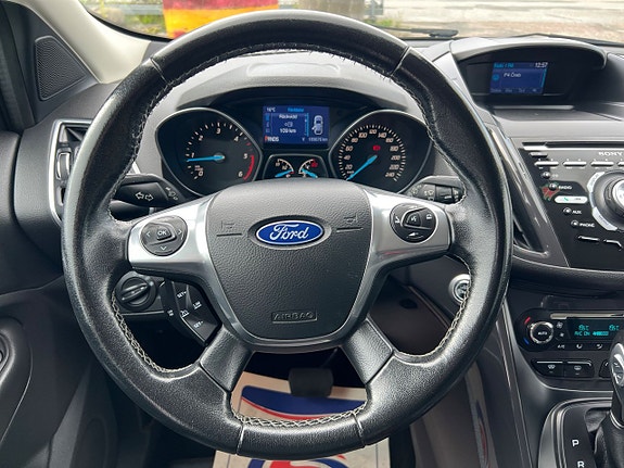 Ford Kuga 11 of 15