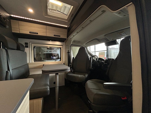 Sun Living V 65 SL / Truma Combi D6E / Långbädd / Automat / Solcell / 6 of 20