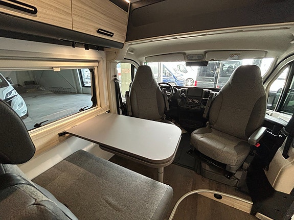 Sun Living V 65 SL / Truma Combi D6E / Långbädd / Automat / Solcell / 18 of 20