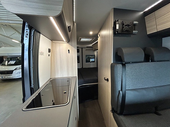 Sun Living V 65 SL / Truma Combi D6E / Långbädd / Automat / Solcell / 12 of 20
