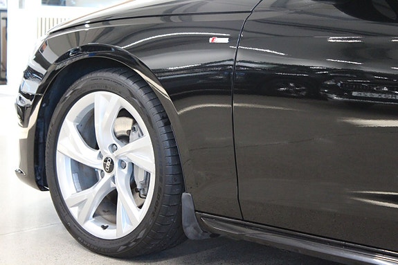 Audi A4 14 of 26