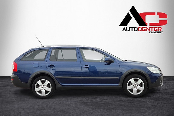 Skoda Octavia Scout 3 of 5