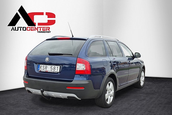 Skoda Octavia Scout 4 of 5