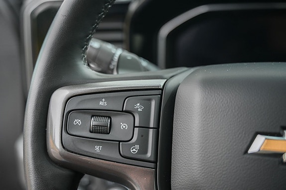 Chevrolet Silverado 1500 21 of 24