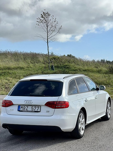 Audi A4 4 of 5