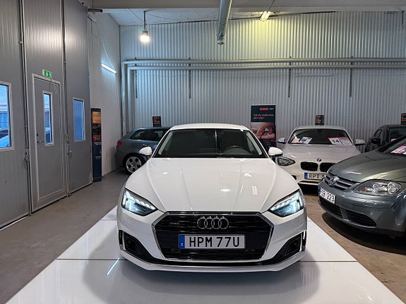 Audi A5 4 of 5