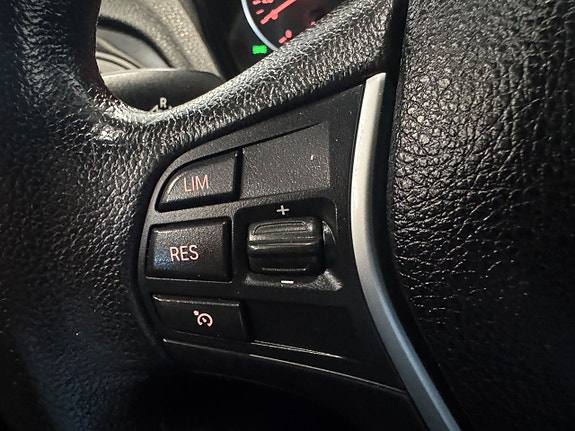 BMW 120 10 of 18