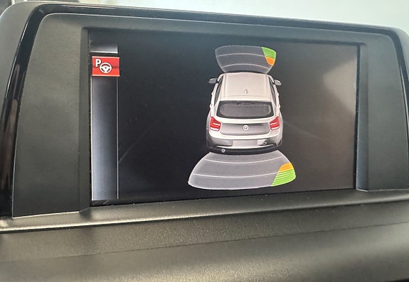 BMW 120 14 of 18