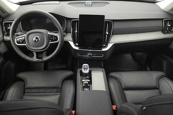 Volvo XC90 15 of 20