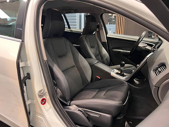 Volvo V60 28 of 30
