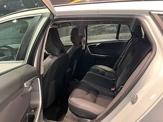 Volvo V60 29 of 30