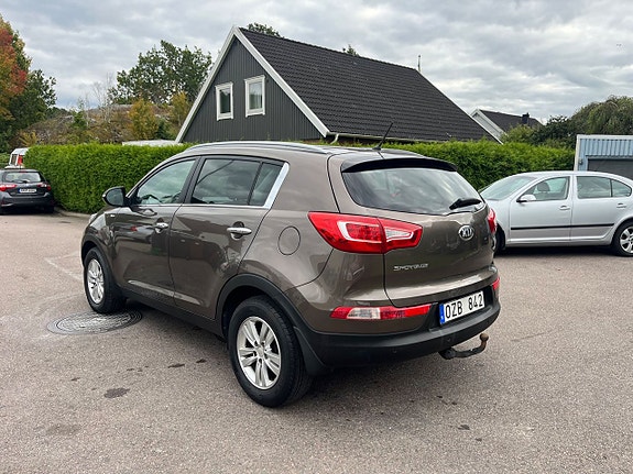 Kia Sportage 2 of 5