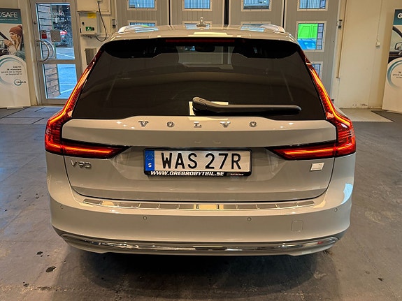 Volvo V90 26 of 27