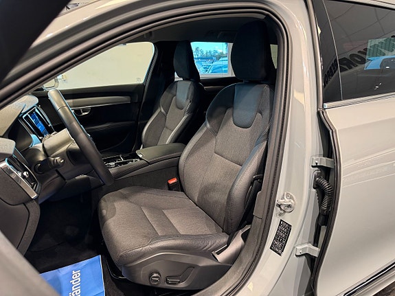 Volvo V90 10 of 27