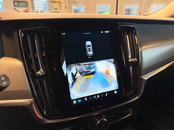 Volvo V90 12 of 27