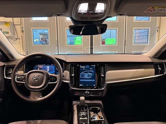 Volvo V90 5 of 5