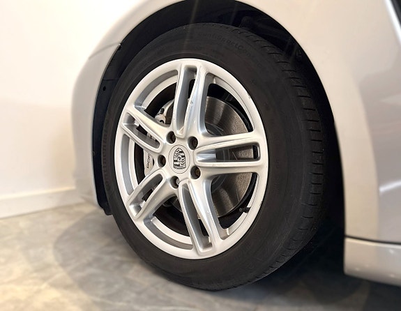 Porsche Panamera S 9 of 20