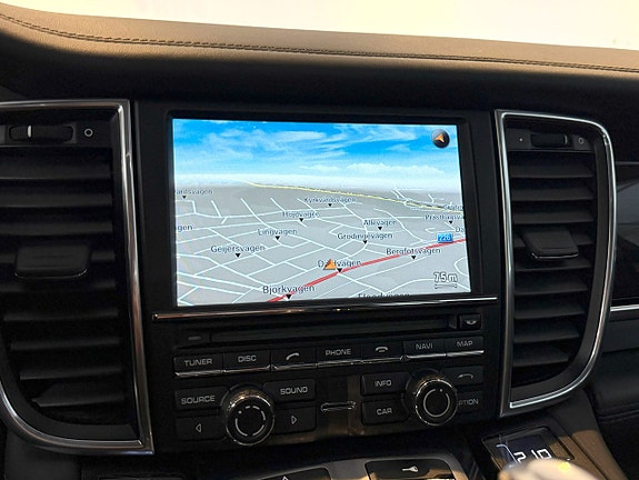 Porsche Panamera S 19 of 20