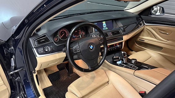 BMW 520 11 of 30