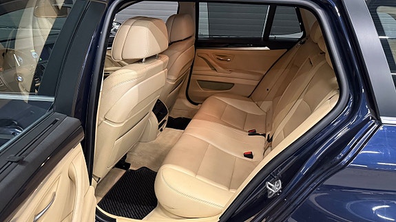 BMW 520 13 of 30
