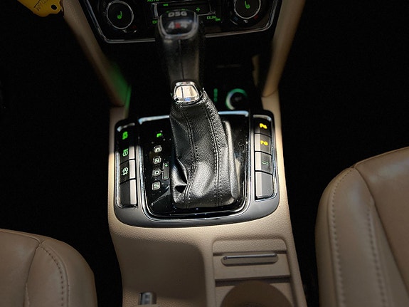 Skoda Superb 19 of 25