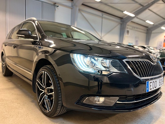 Skoda Superb 7 of 25