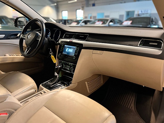 Skoda Superb 21 of 25