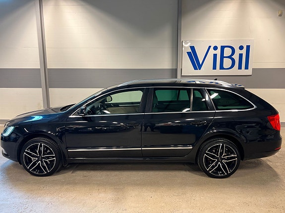 Skoda Superb 3 of 5