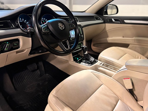 Skoda Superb 10 of 25
