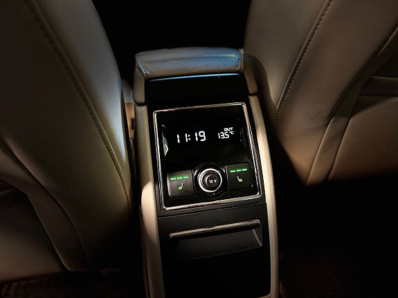 Skoda Superb 24 of 25