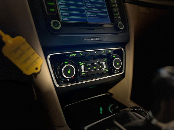 Skoda Superb 18 of 25