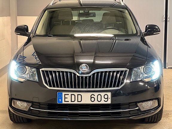 Skoda Superb 8 of 25