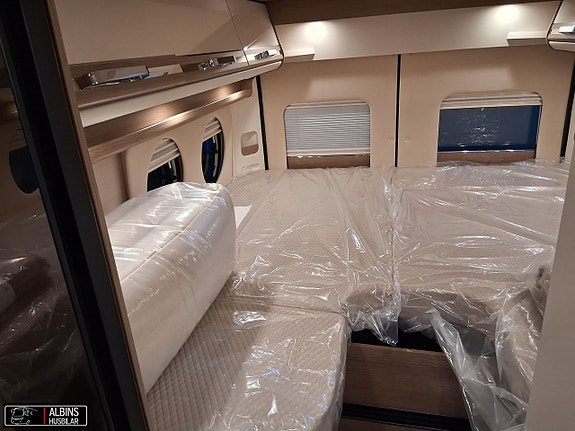 Carthago Van 640 LE charming GT 35L / 3500kg 9 of 13
