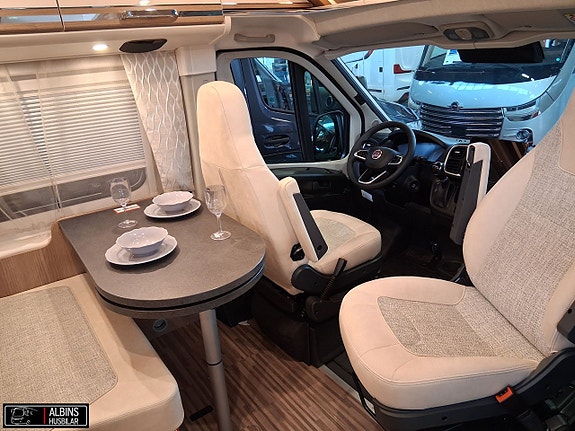 Carthago Van 640 LE charming GT 35L / 3500kg 4 of 13