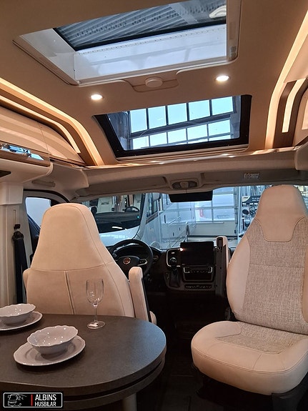 Carthago Van 640 LE charming GT 35L / 3500kg 12 of 13