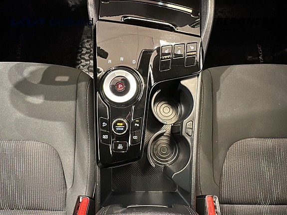 Kia Sportage 12 of 16