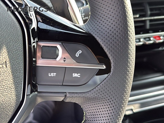 Peugeot 2008 22 of 23
