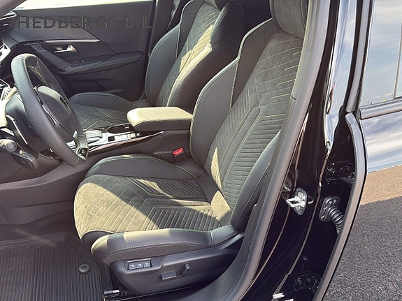 Peugeot 2008 7 of 23